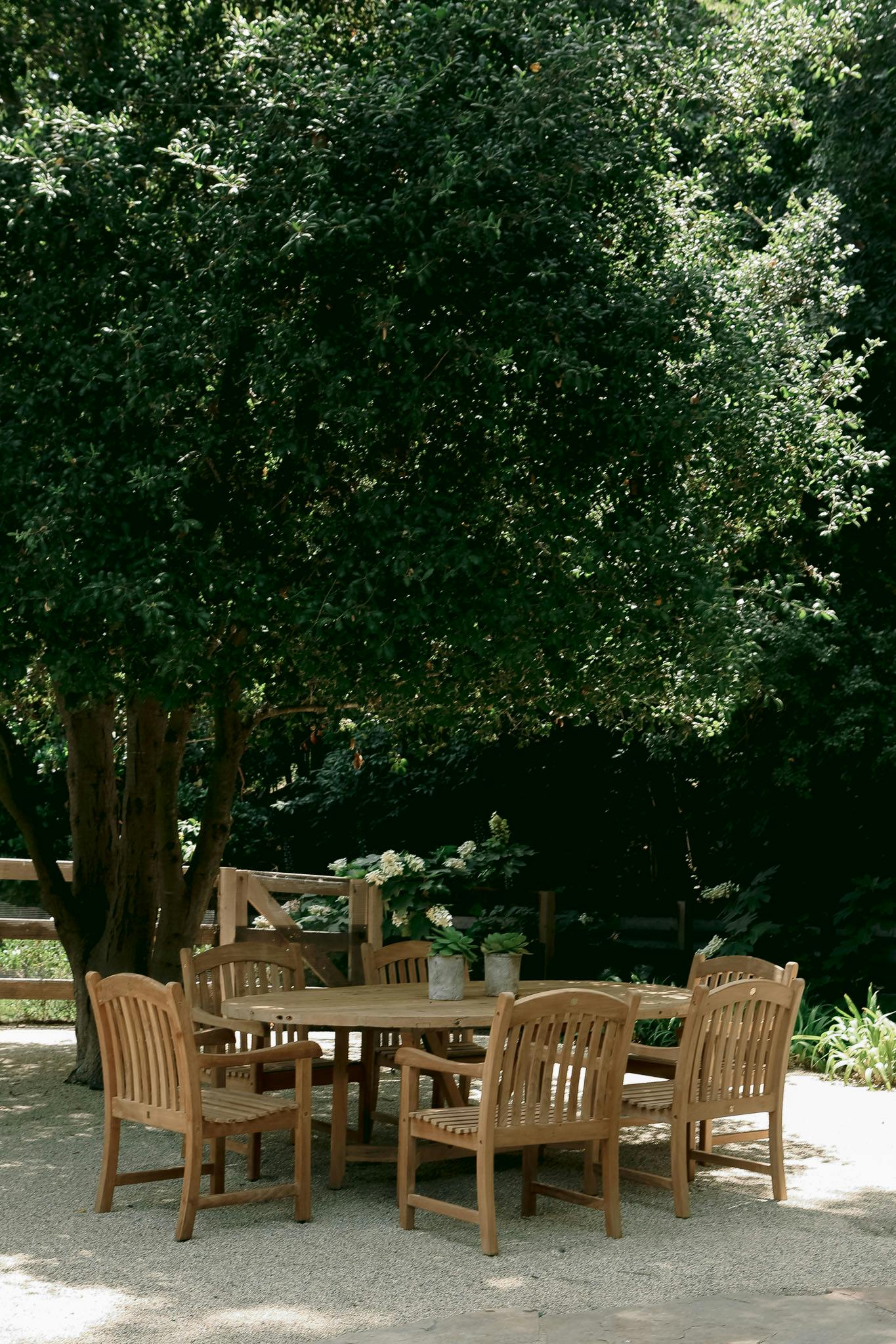 Meridith-Baer-Home-Home-Staging-Estates-Southern-California-Robert-Taylor-Ranch-Outdoor